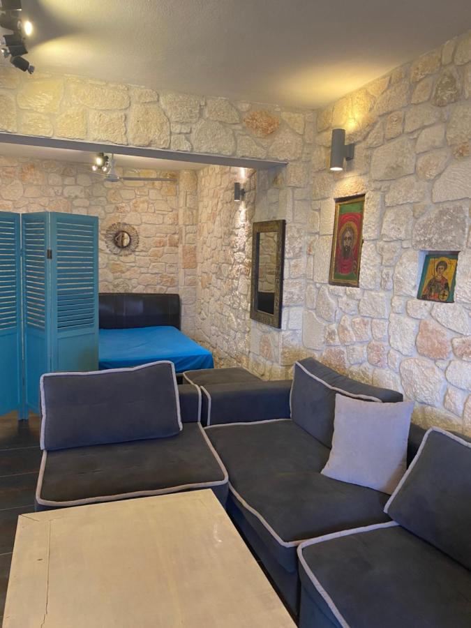 Frenki Apartment By The Sea Сивири Екстериор снимка
