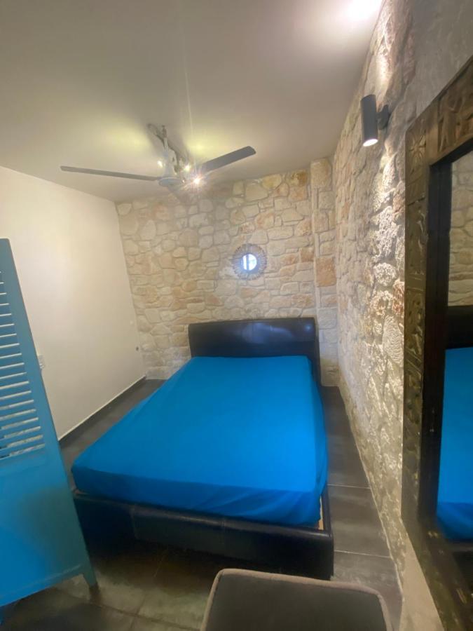 Frenki Apartment By The Sea Сивири Екстериор снимка